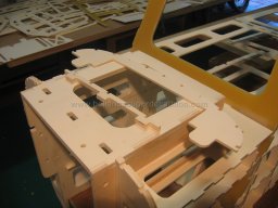 Fuselage construction (128)